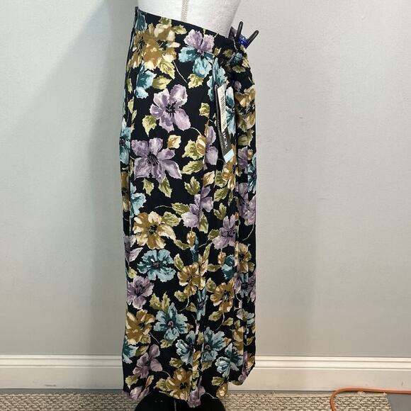 Sag Harbor Skirt size Extra Large Long Black Blue Purple Floral Button Front - Picture 8 of 11